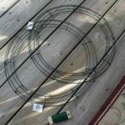 Front Page -US Gift Sales 2024 box wire wreath frame 16 inch 2 1