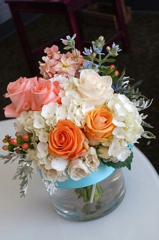 Glass Cylinder Vase 9" X 10" 3 Glass Cylinder Vase 9" X 10" - Image 3